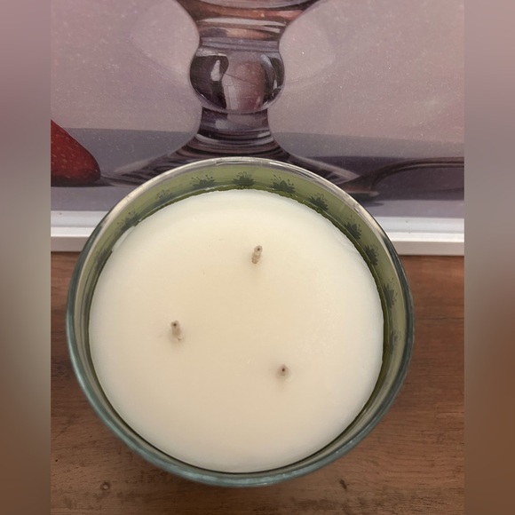 Bath and Bodyworks Disney Princess Tiana 3 Wick Candle - Picture 5 of 5